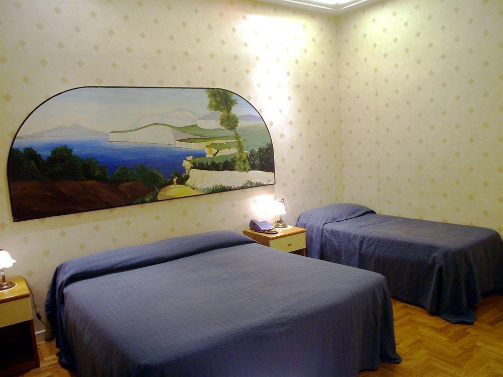 Locanda Dell'Arte Napels Buitenkant foto
