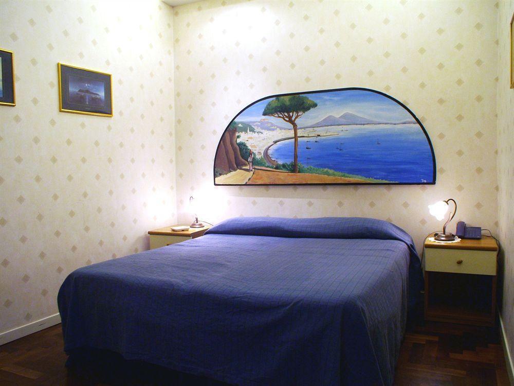 Locanda Dell'Arte Napels Buitenkant foto