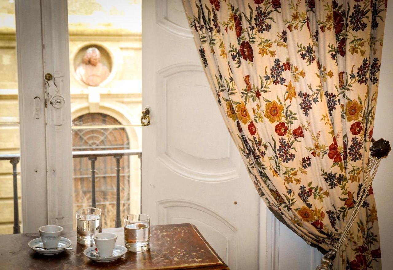 Locanda Dell'Arte Napels Buitenkant foto